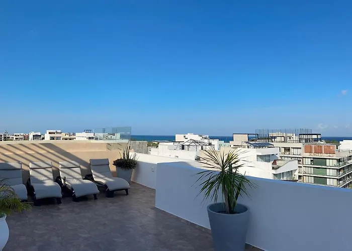 Rooftop Pool & Ocean Views Near 5th Ave Apartment Playa del Carmen